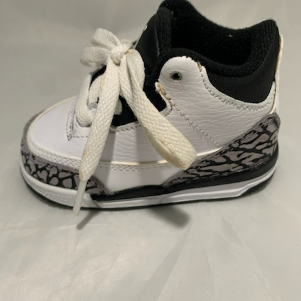 Retro Jordan 3 - Picture 6 of 10